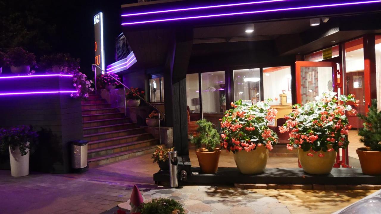 To Tu Bed & Breakfast Мронгово Екстериор снимка