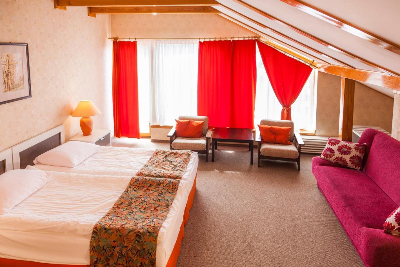 To Tu Bed & Breakfast Мронгово Екстериор снимка