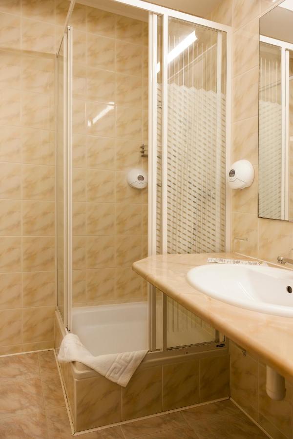 To Tu Bed & Breakfast Мронгово Екстериор снимка